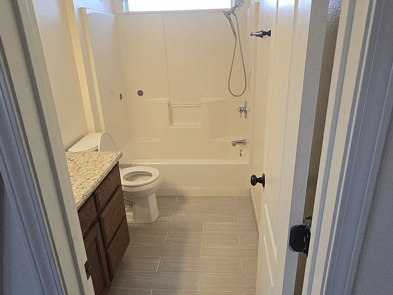 112 Cades Ct — Photo 7