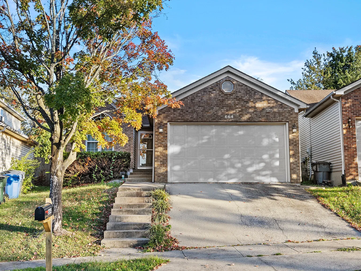 3 bed, 1300 sqft, $1,700 — Photo 1