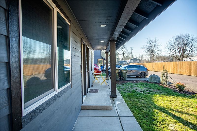 3rd image of 2915 Jackson Highway #D