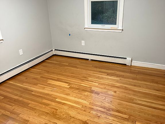 4th image of 155 Grove St #1