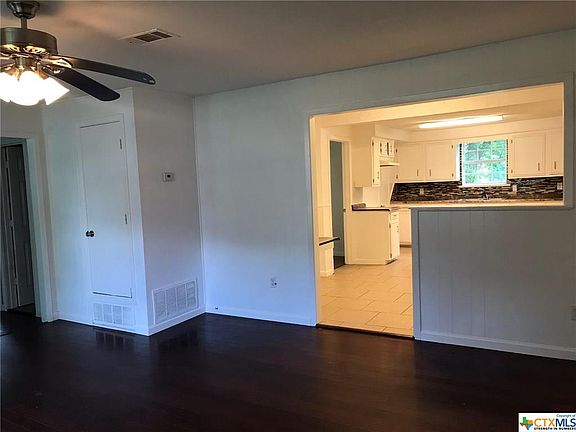 5th image of 510 Blake St