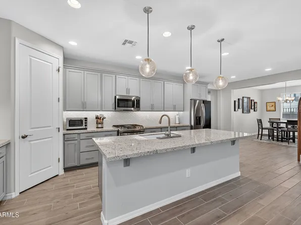 10218 W PICCADILLY Road, Avondale, AZ 85392