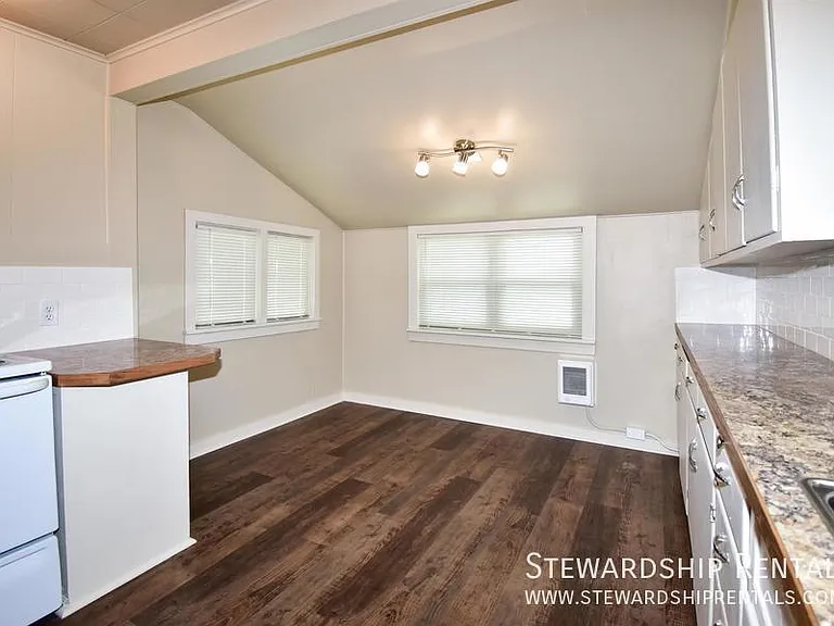 610 E 8th Ave #2 — Photo 3
