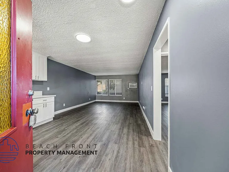 1021 N. Flower St. — Photo 3