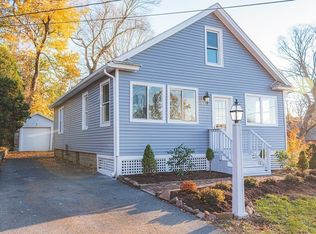 5 Cosgrove St, East Longmeadow, MA 01028