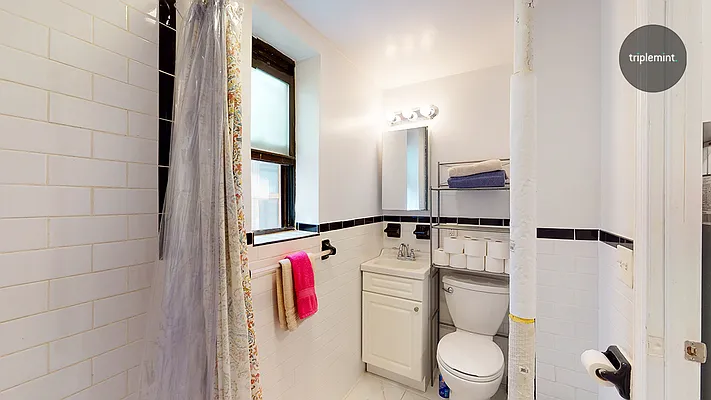 Rented by Triplemint | media 13