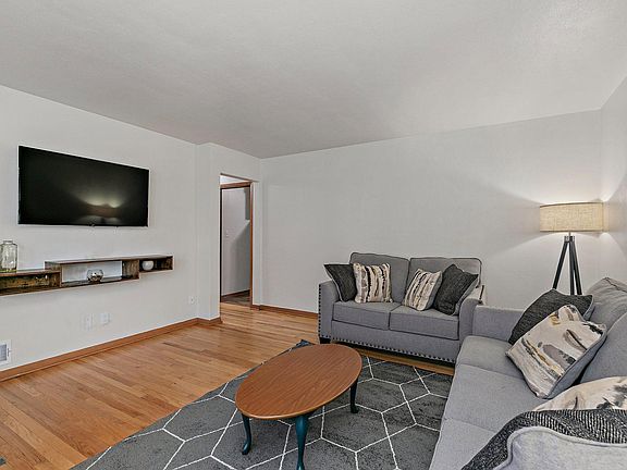 2nd image of 1912 E State St #1914