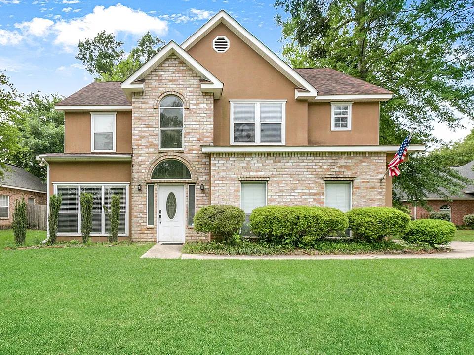472 Vireo Dr