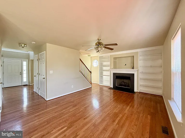 6002 Bush Ct — Photo 10