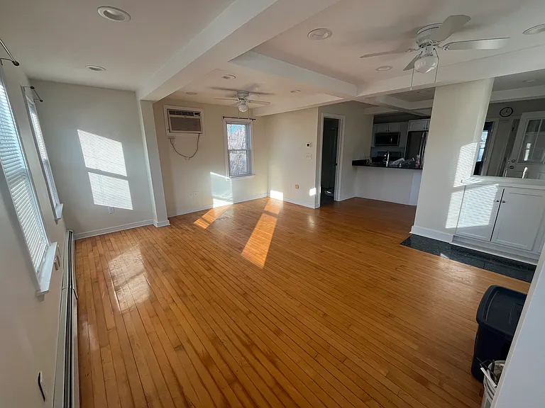 146 Stackhouse St #1 — Photo 7