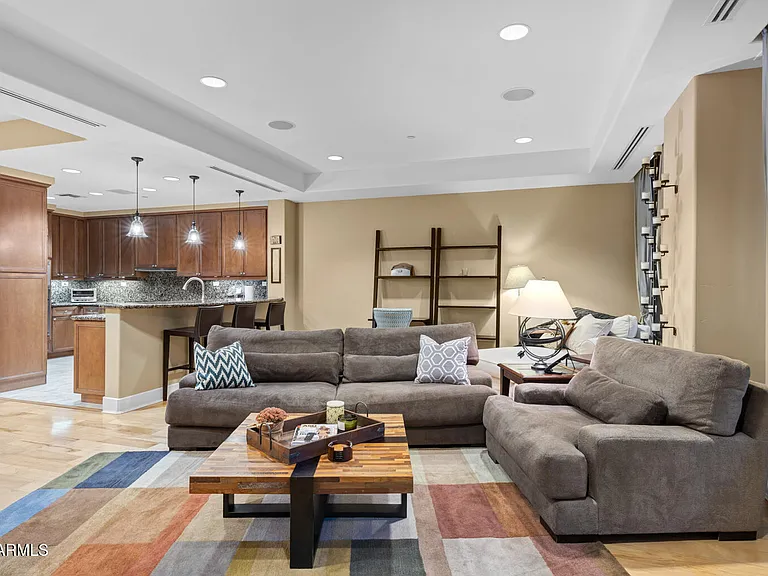 2211 E Camelback Rd #207 — Photo 8