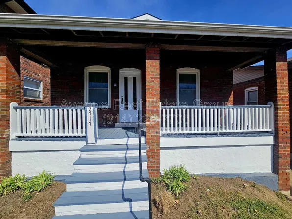 3717 Cambridge Ave, Saint Louis, MO 63143