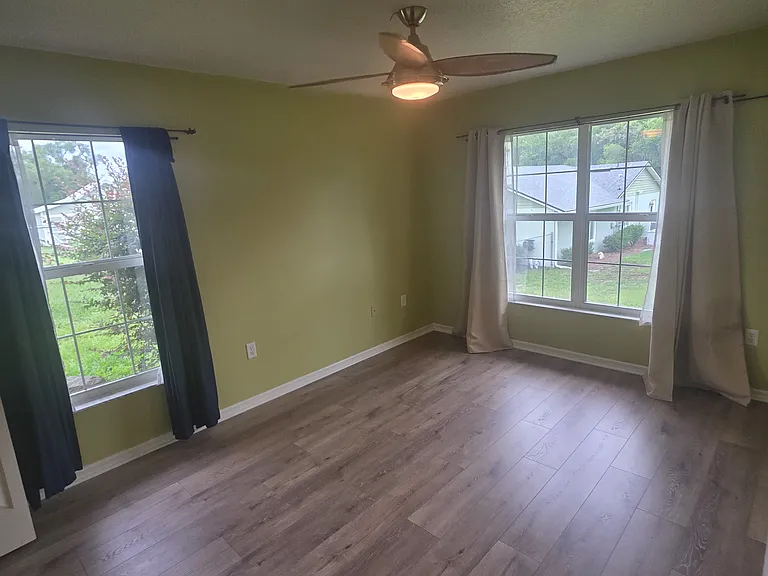 21545 Lake Seneca Rd — Photo 10