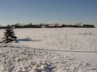 N7470 Bittersweet Rd, Plymouth, WI 53073