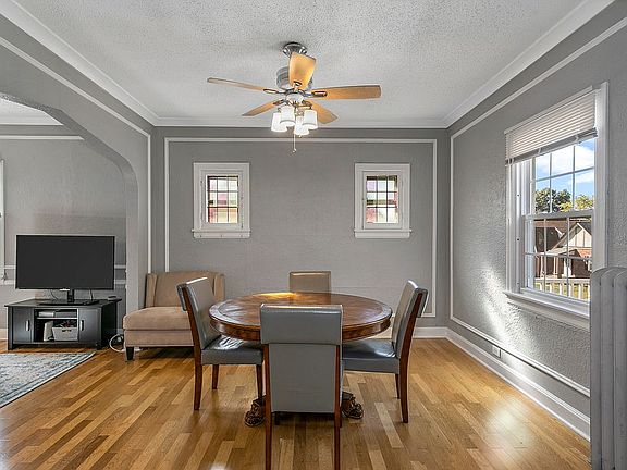 5th image of 1100 Blendon Pl