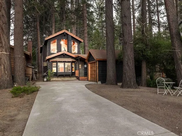 835 Jaybird Ln, Big Bear Lake, CA 92315