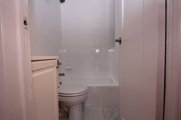 Rented by Waverly Realty Associates | media 4