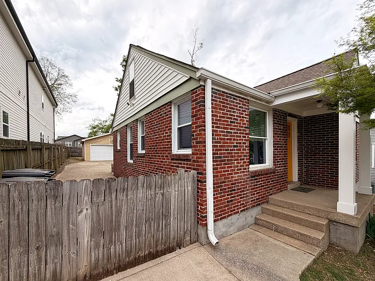 543 Stevenson St — Photo 38