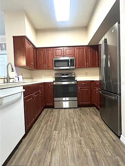 10000 SW 52nd Ave #7 — Photo 9