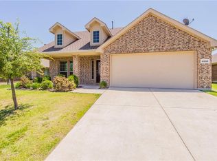 5010 Crawfish Ln, Garland, TX 75043