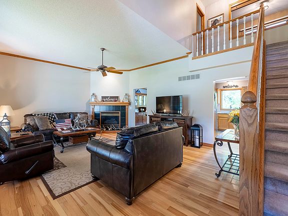 2nd image of 1508 Yorktown Cir