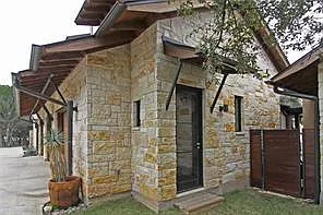 1 bed, 1.0 bath, 892 sqft, $1,600 — Photo 3