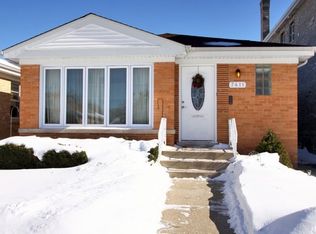 7411 N Oleander Ave, Chicago, IL