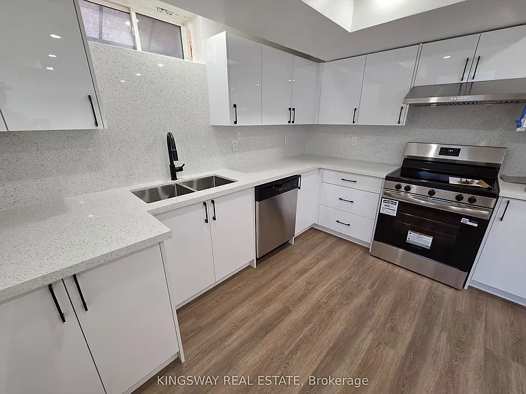 839 Miltonbrook Cres #BASEMENT — Photo 9