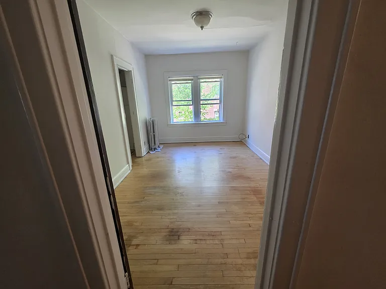 2528 N Maryland Ave #2 — Photo 11