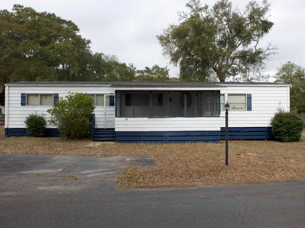 49 Burr Circle, Murrells Inlet, SC 29576