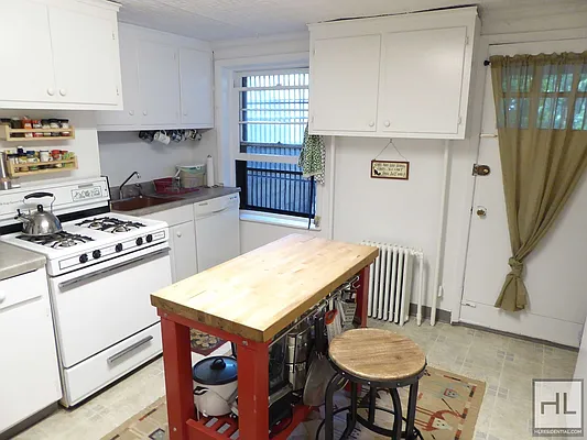 Rented by Highline Residential | media 21