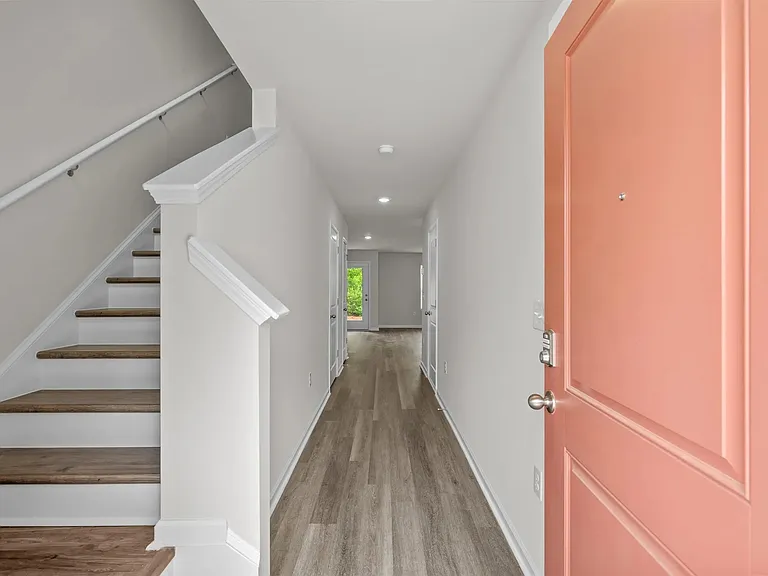 571 Gemstone Blvd — Photo 4