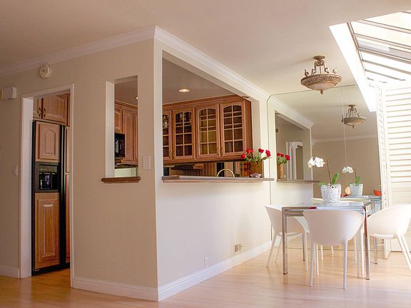 4th image of 156 Lombard St APT 20