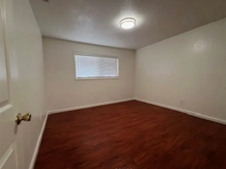 1064 Waters Ave — Photo 12
