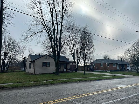 3rd image of 702 S 1st St