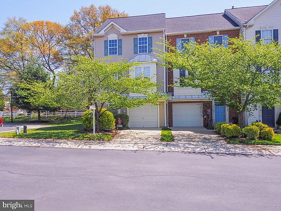 2nd image of 8141 Jade Crossing Ct