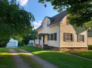 533 W Front St, Grand Ledge, MI 48837