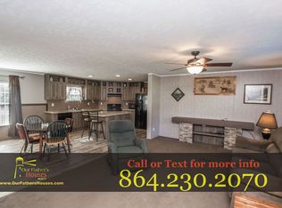 404 Runnymeade Rd, Pickens, SC 29671