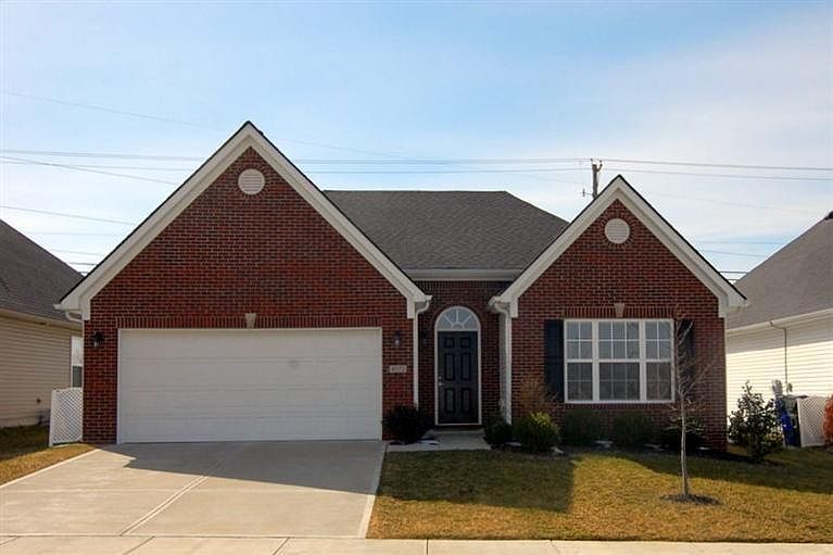 1st image of 4572 Larkhill Ln