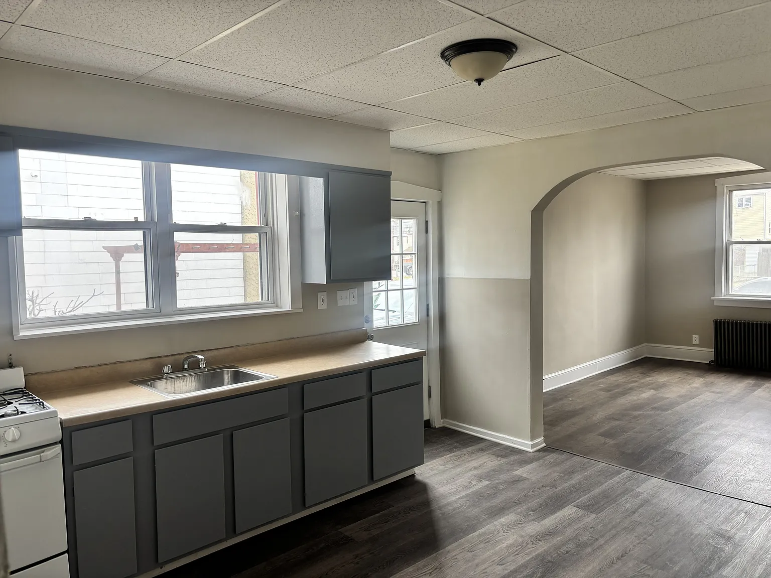 225 Essex Street - A — Photo 3