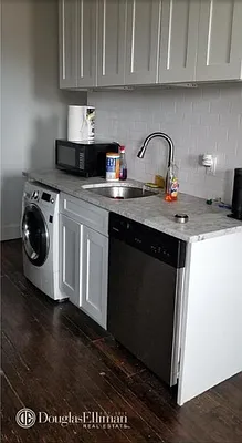 Rented by Douglas Elliman | media 20