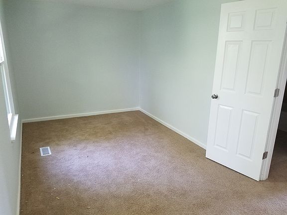 4th image of 9720 Old Gate Dr