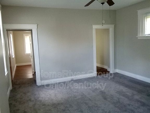 3rd image of 927 Harris Ave