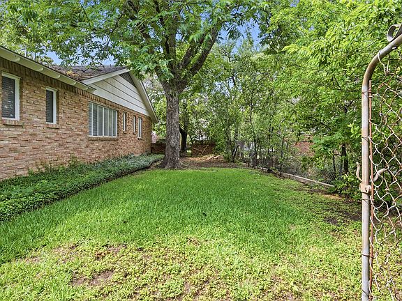 4th image of 7034 Cornelia Ln