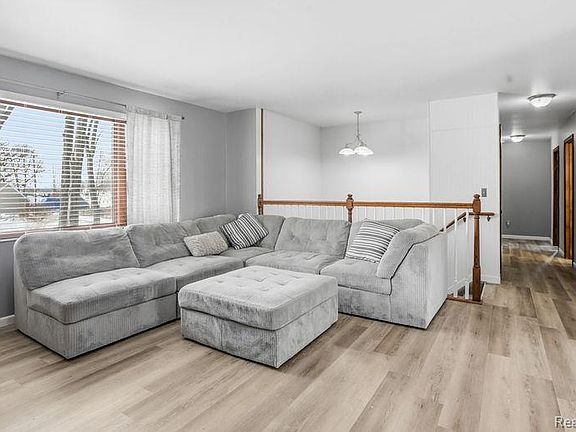 4th image of 4531 Clifford Rd