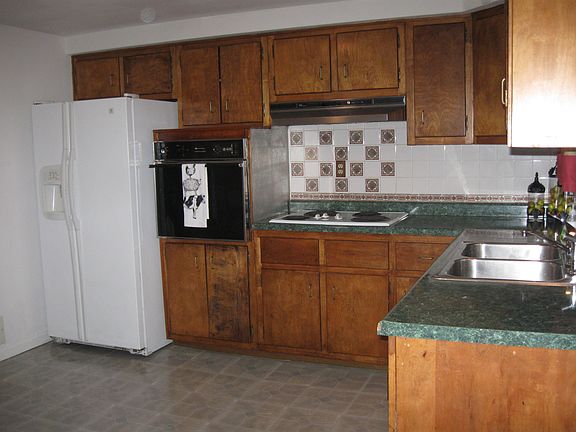 3rd image of 11470 Dennis Cir