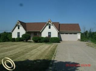 75357 Coon Creek Rd, Armada, MI 48005