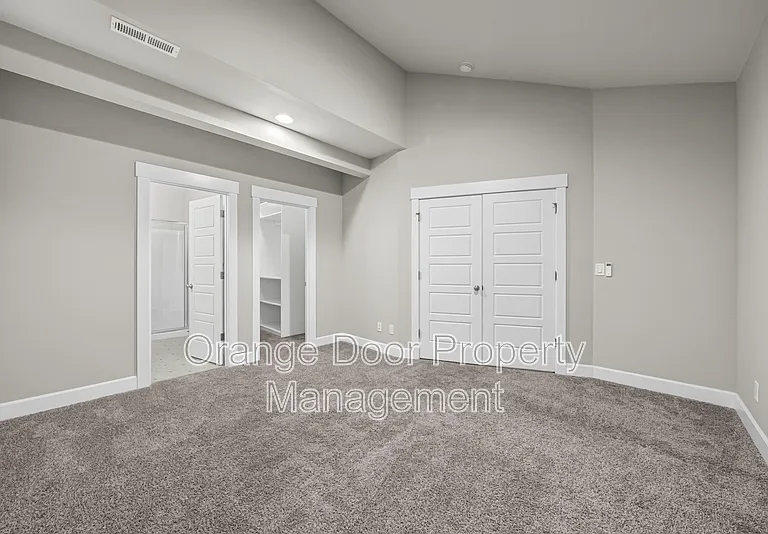 18311 SE 248th St — Photo 21