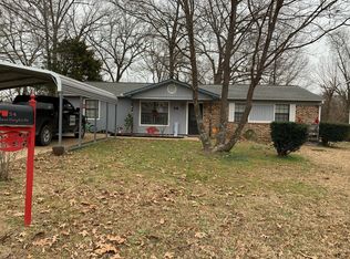 54 Walnut Heights Dr, Batesville, AR 72501