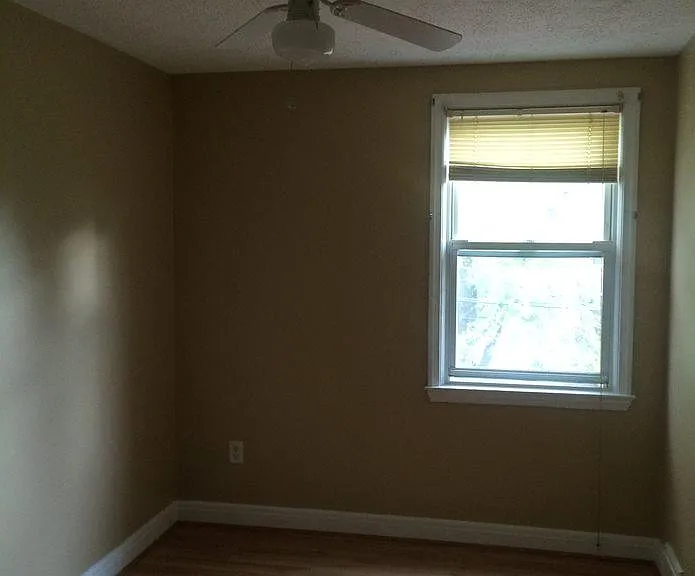 821 Wedgewood Rd — Photo 12